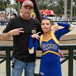 Meet your Posher, Clint